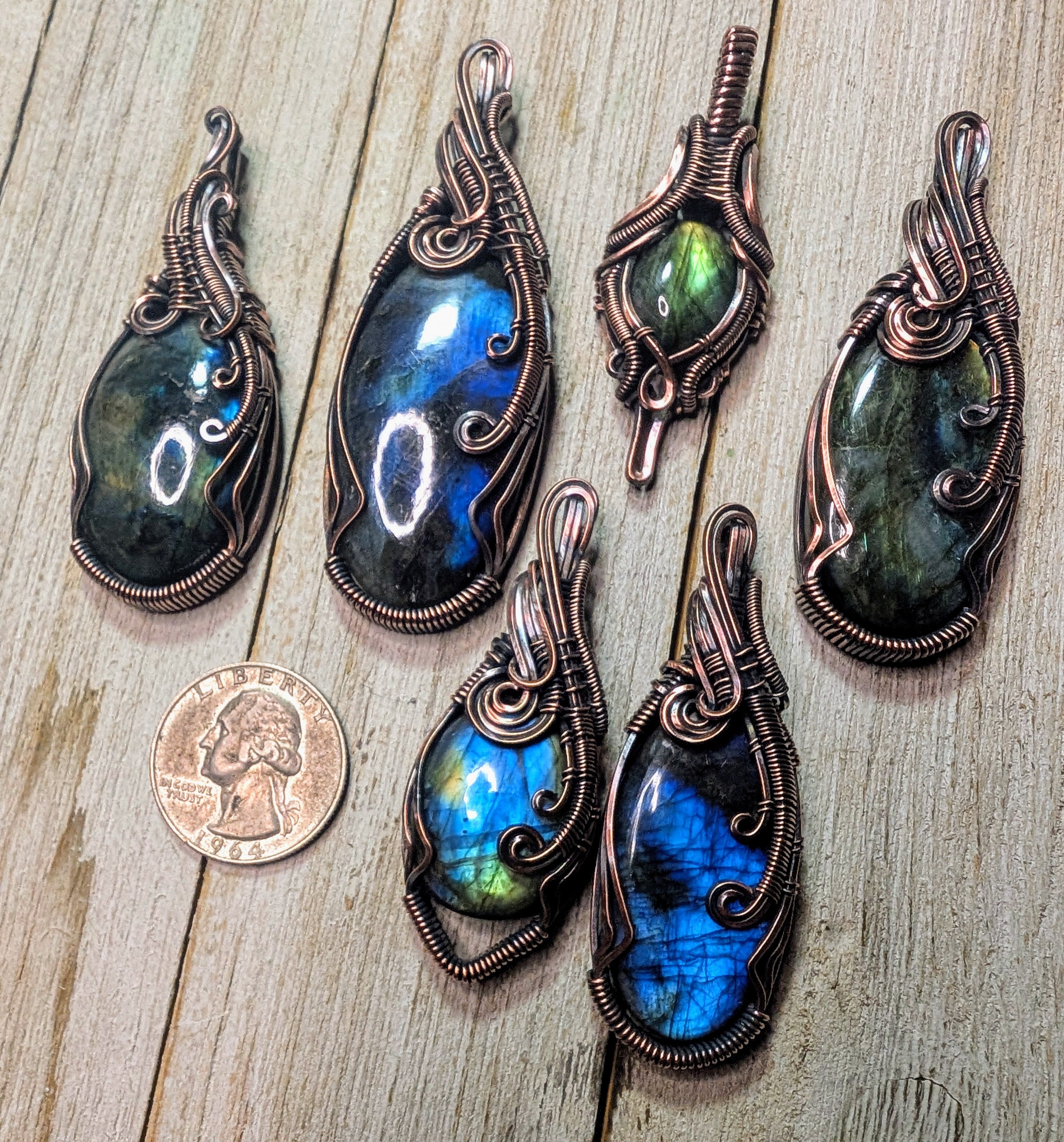 Bezel style and simple wire wraps