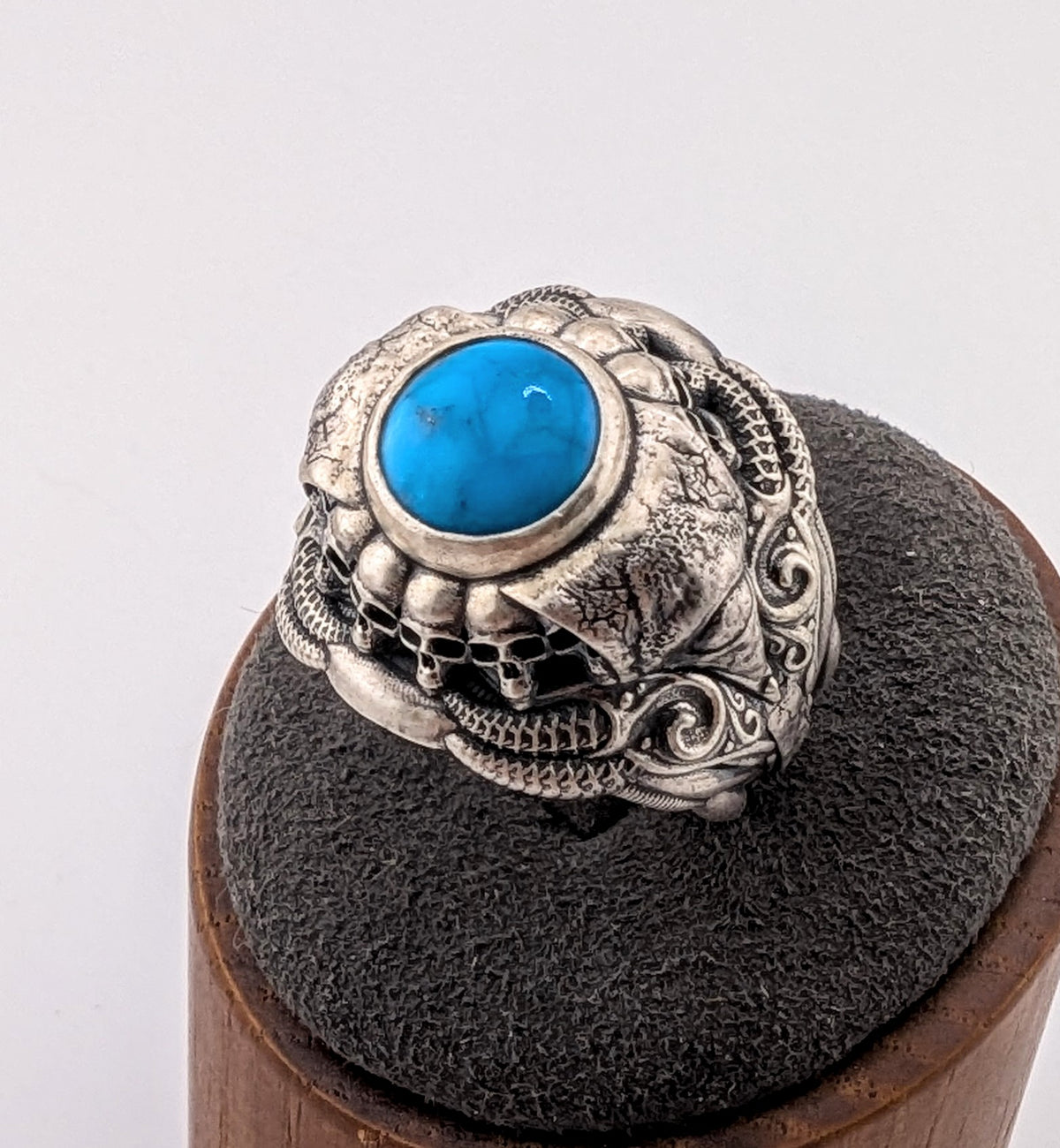 Turquoise skull ring size 10