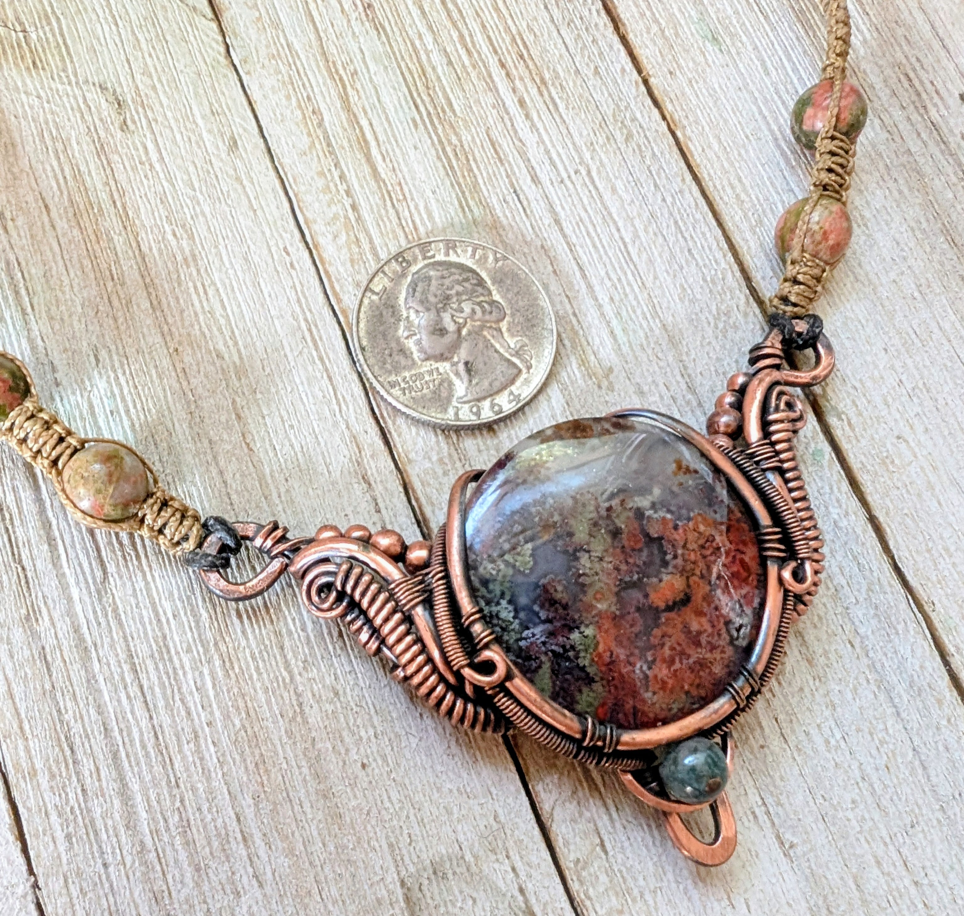 Scenic moss agate macrame choker